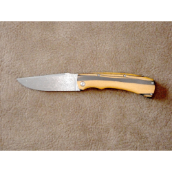 Couteau pliant liner lock avec lame en acier DAMAS et manche en ébène royal